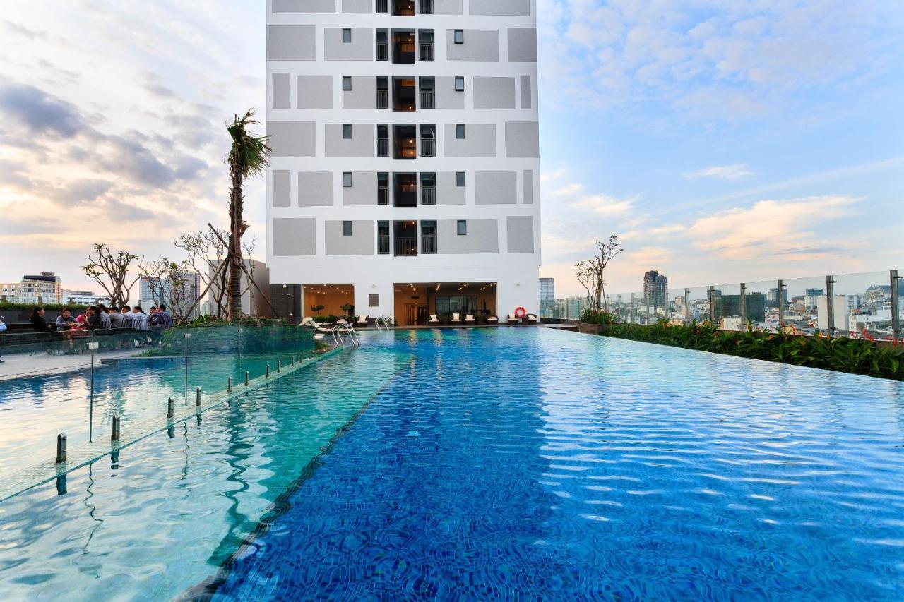 River Gate Building - Le Meridien Pool & Gym Ho Chi Minh-staden Exteriör bild